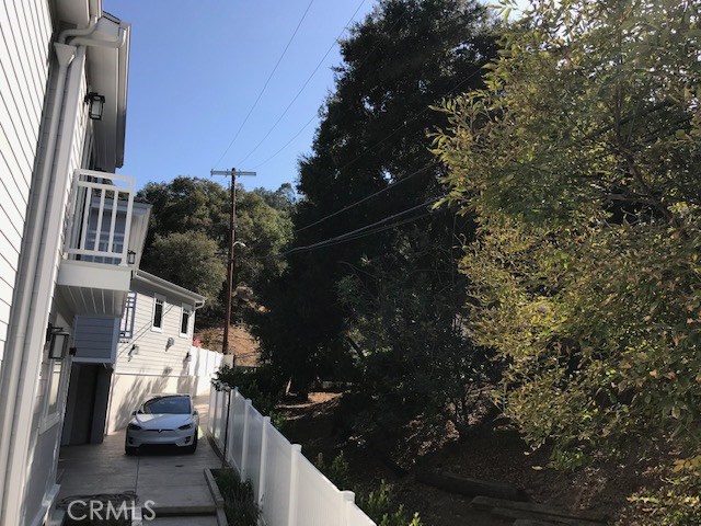 3698 1/2 Fredonia Drive Property Photo 14