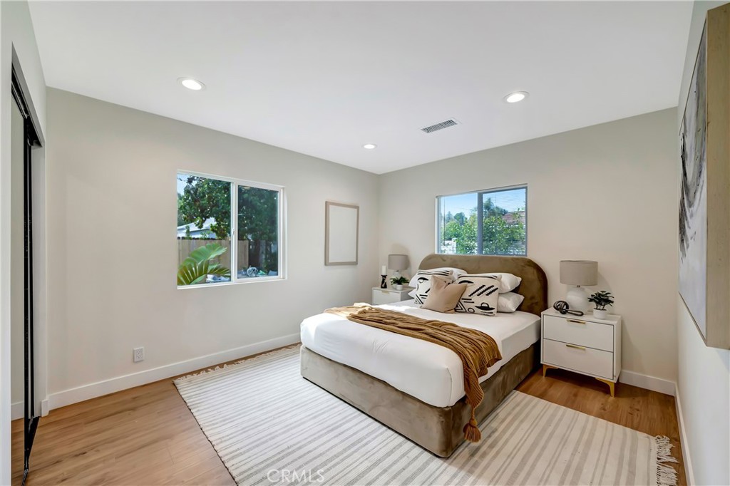 22120 Costanso Street Property Photo 18