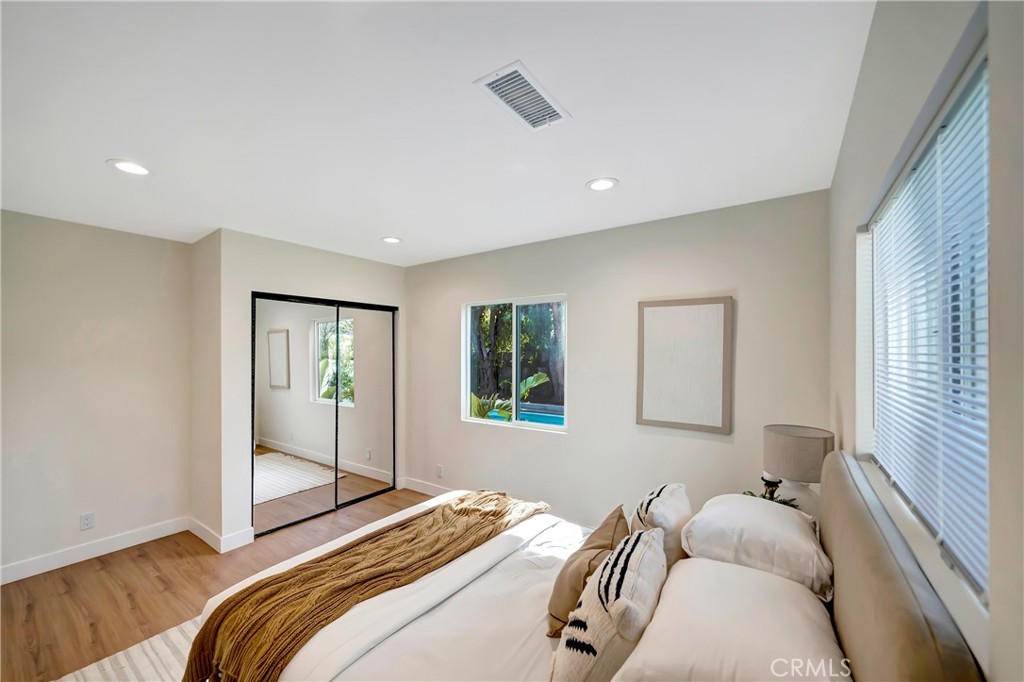 22120 Costanso Street Property Photo 19