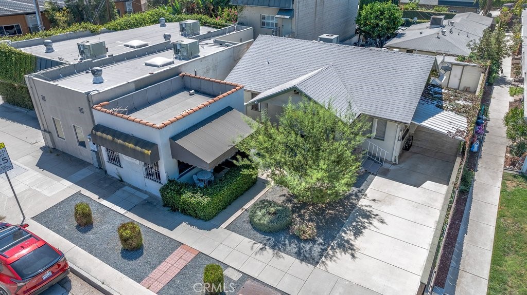 2056 E Villa Property Photo 1