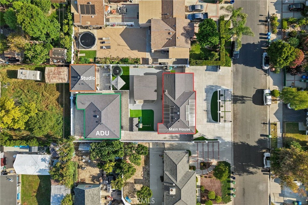 8434 Oakdale Avenue Property Photo 2