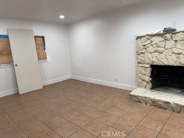 2211 W 3rd Property Photo 14