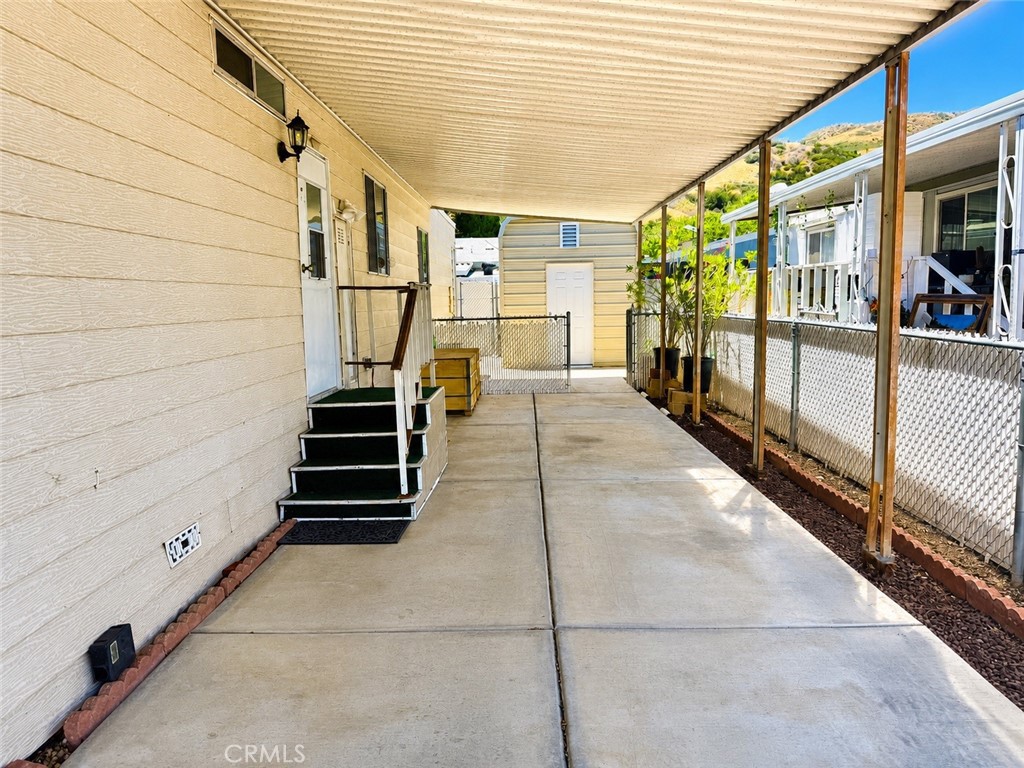 36200 Paradise Ranch Rd 12 Property Photo 3