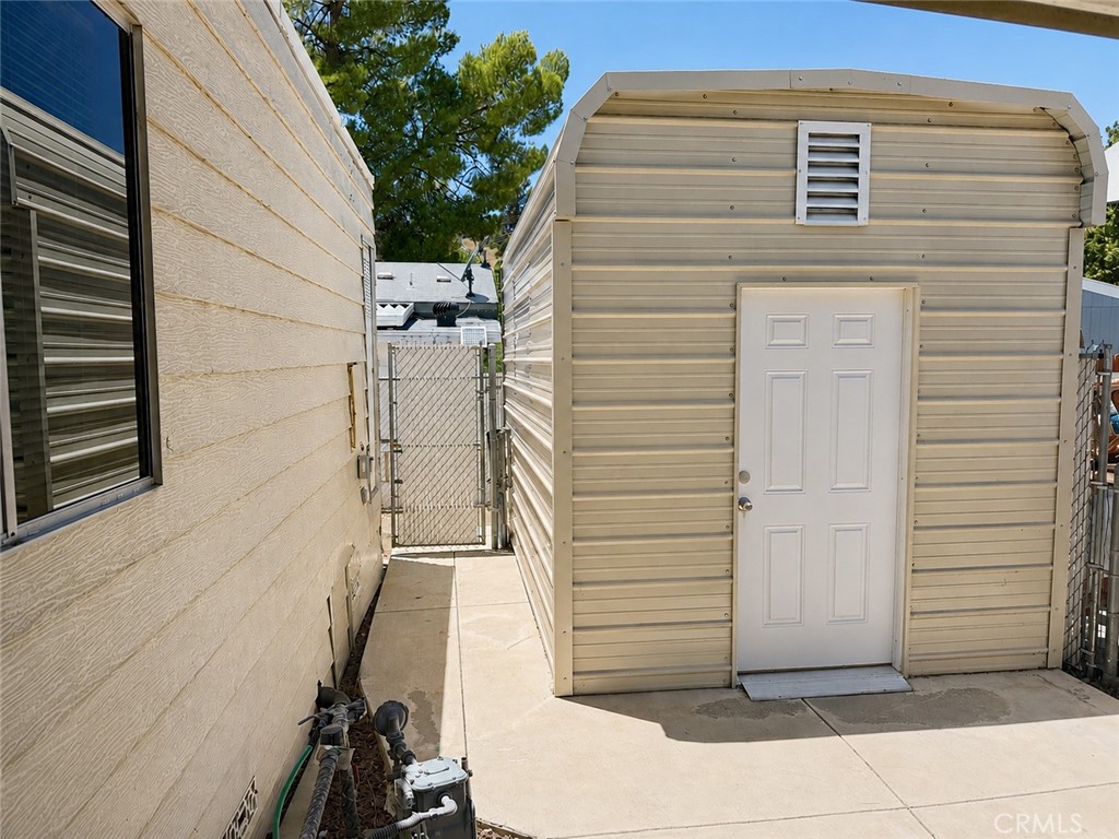36200 Paradise Ranch Rd 12 Property Photo 4
