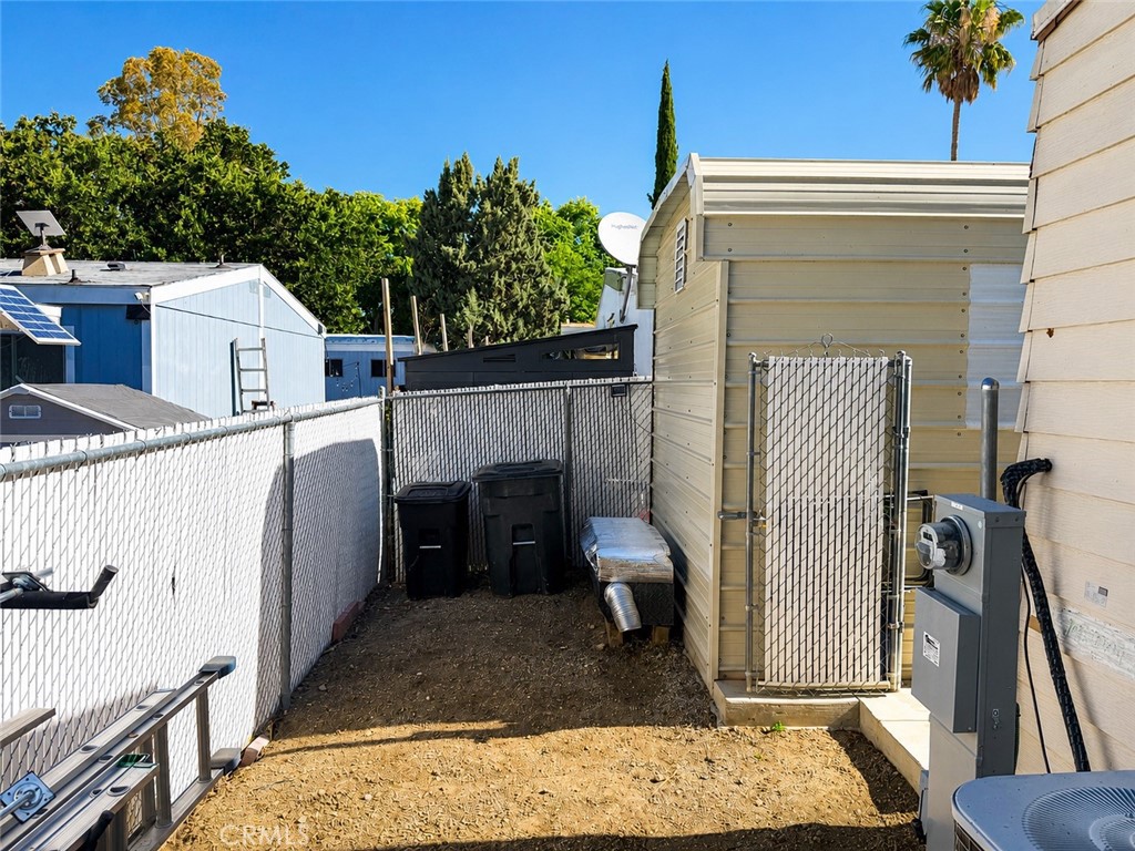36200 Paradise Ranch Rd 12 Property Photo 5
