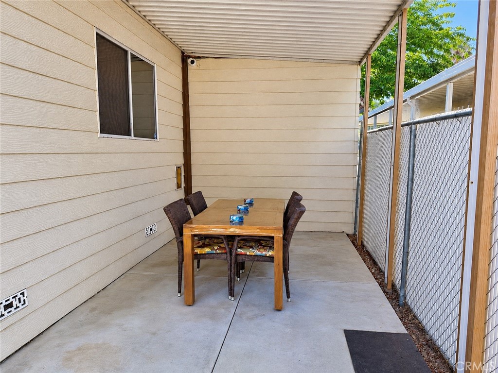 36200 Paradise Ranch Rd 12 Property Photo 7