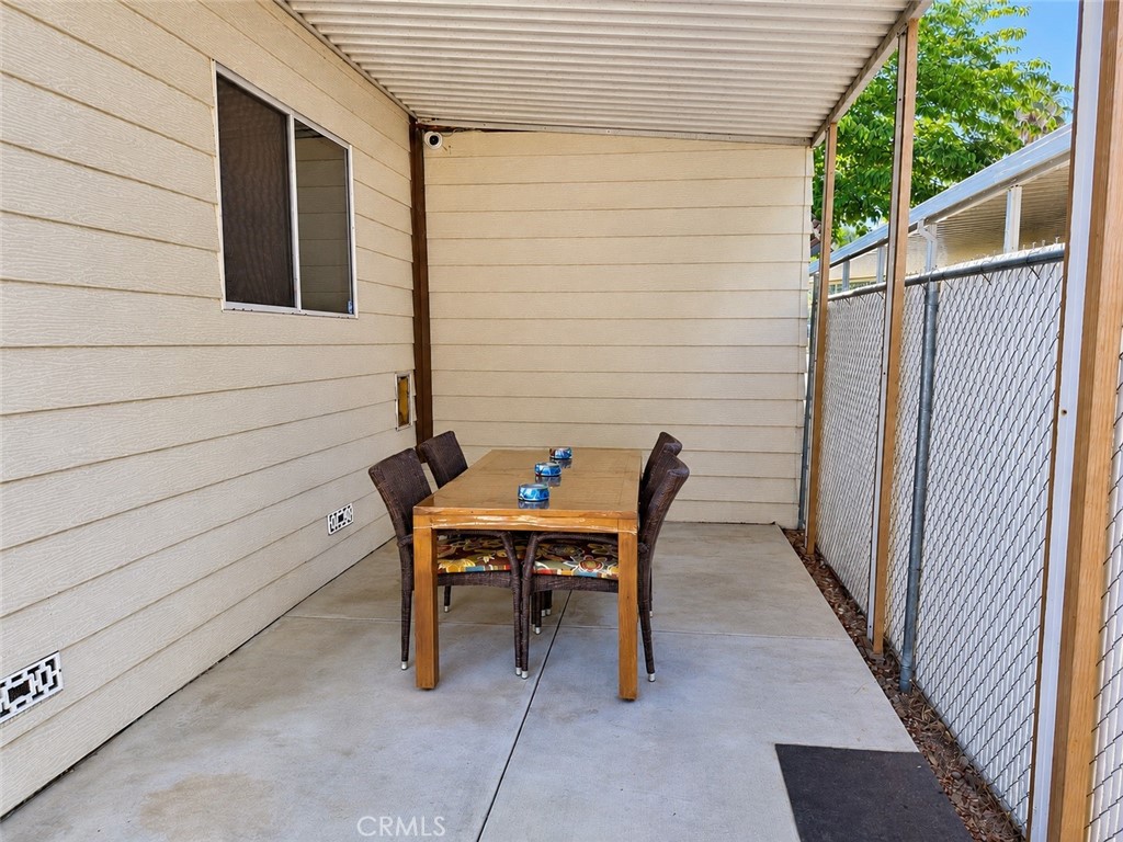 36200 Paradise Ranch Rd 12 Property Photo 7