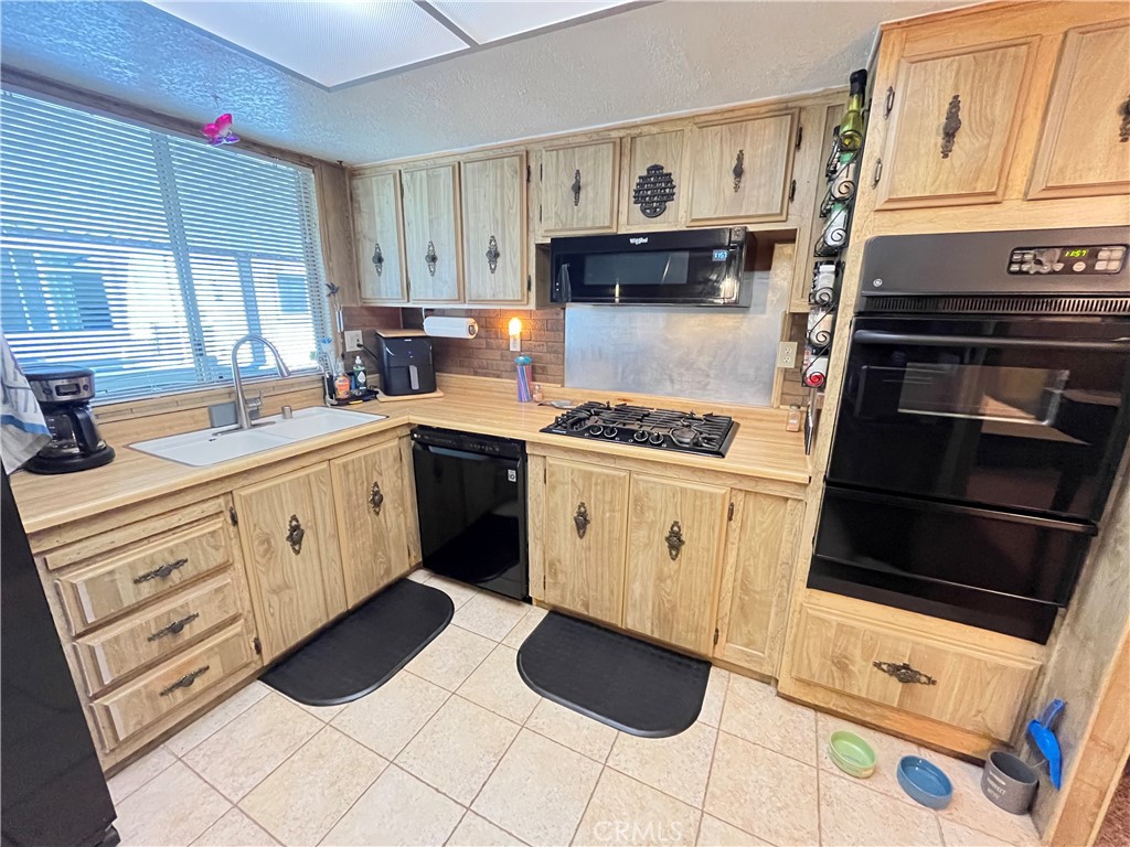 36200 Paradise Ranch Rd 12 Property Photo 16