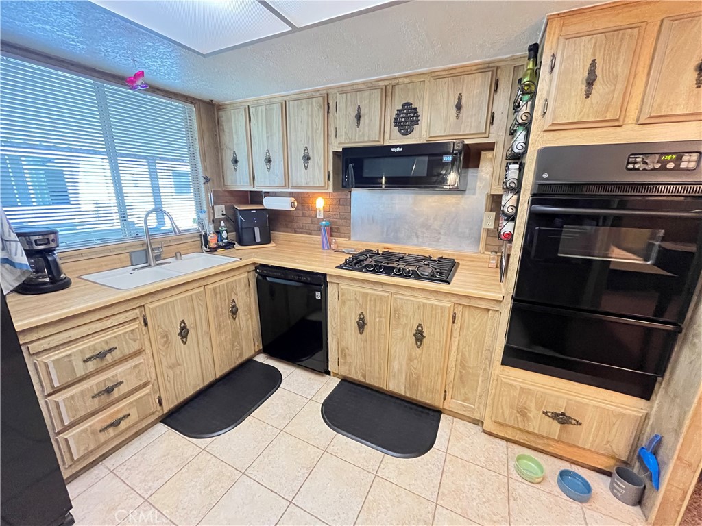 36200 Paradise Ranch Rd 12 Property Photo 16