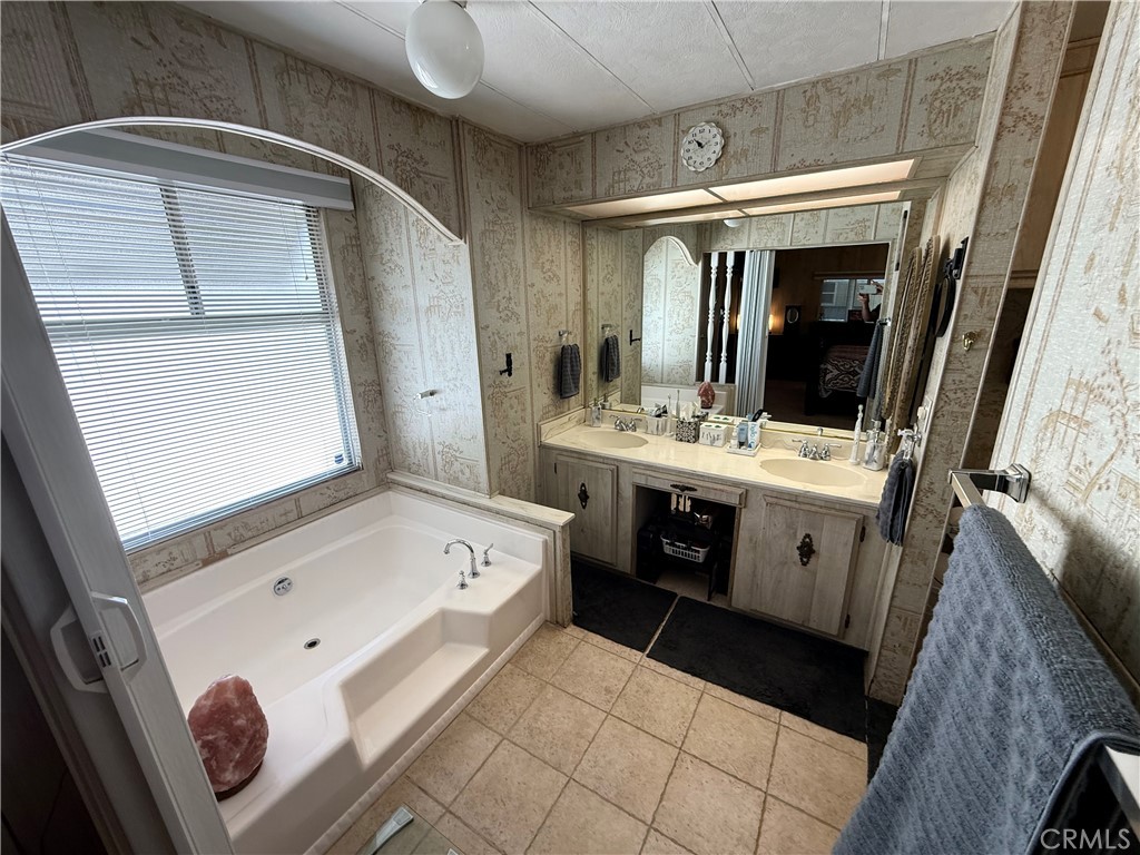 36200 Paradise Ranch Rd 12 Property Photo 20
