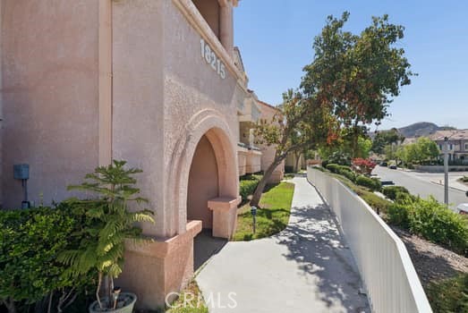 18215 Flynn 124 Property Photo 4