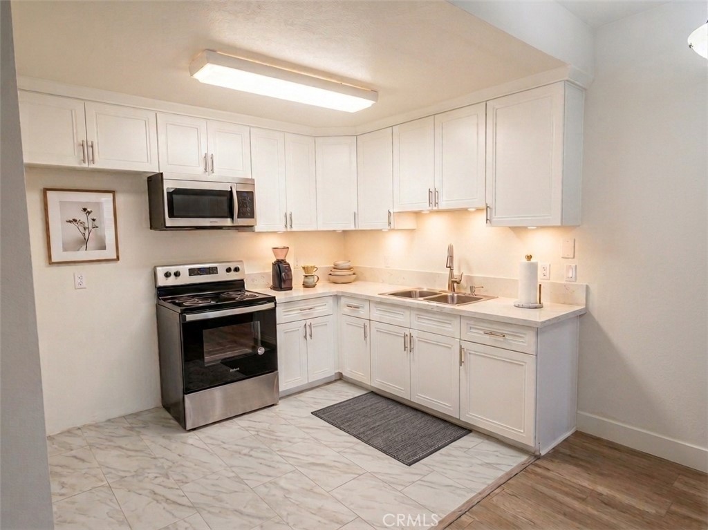 6815 Remmet 109 Property Photo 3