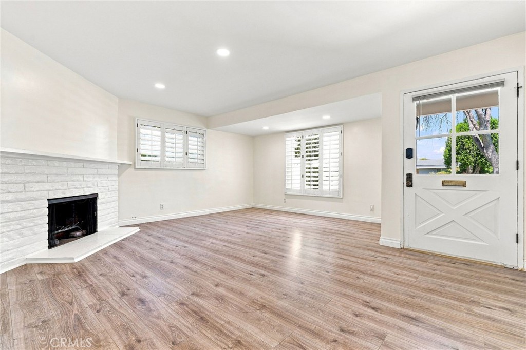 22510 Hartland Property Photo 3