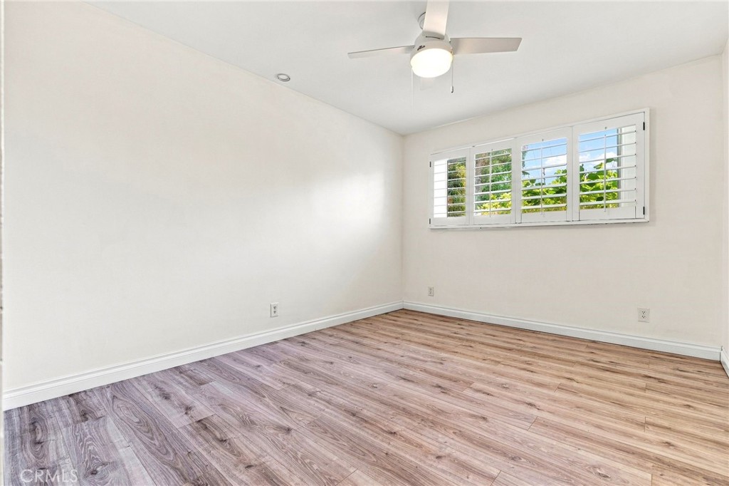 22510 Hartland Property Photo 13