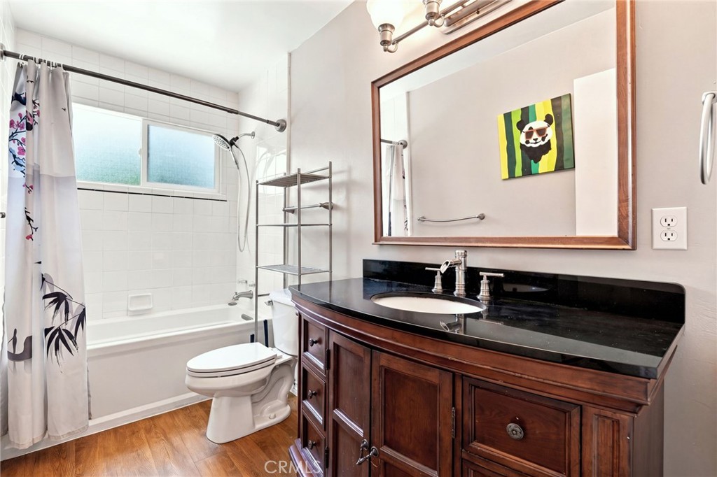 22510 Hartland Property Photo 14