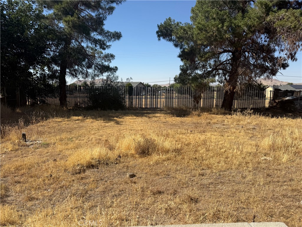 40332 162nd E Property Photo 10
