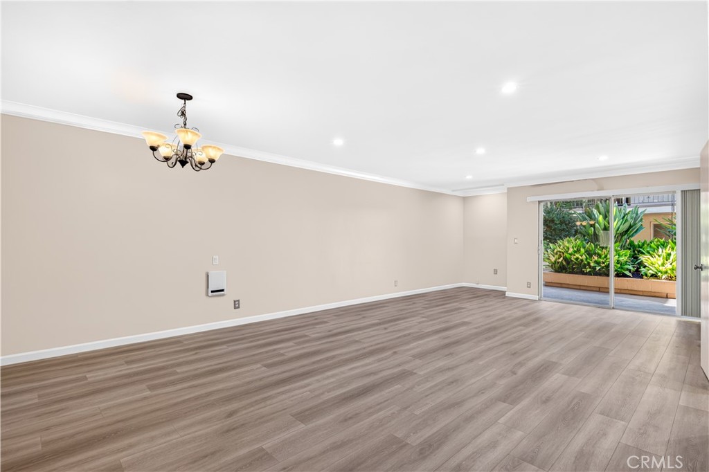 6151 Canterbury Drive 104 Property Photo 6