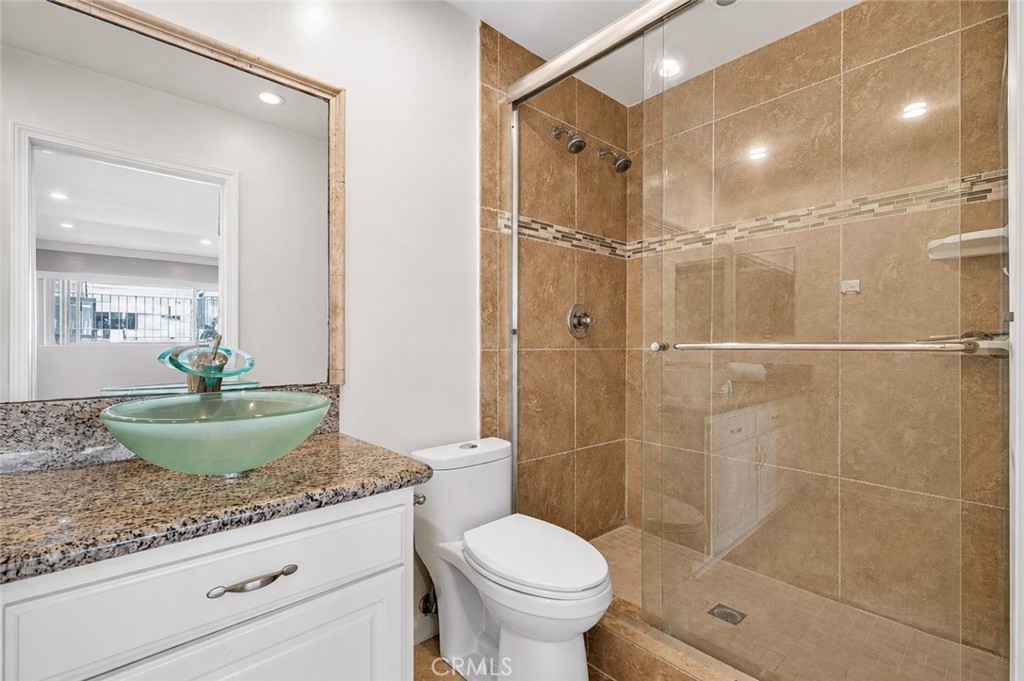 6151 Canterbury Drive 104 Property Photo 15
