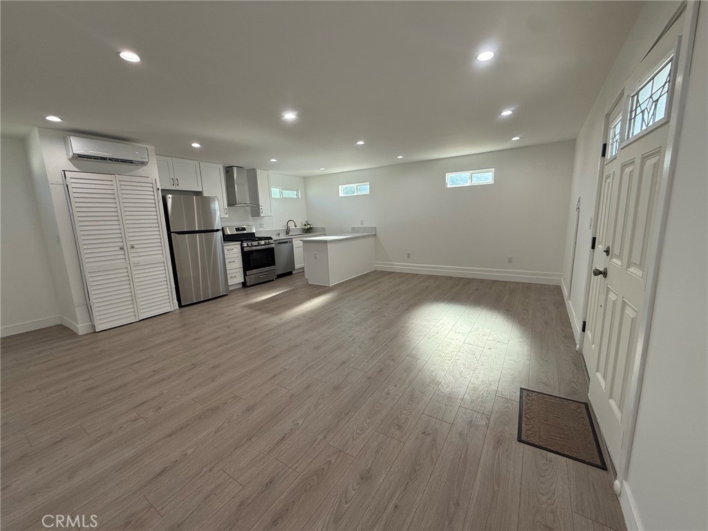 10018 Aqueduct Avenue Property Photo 1
