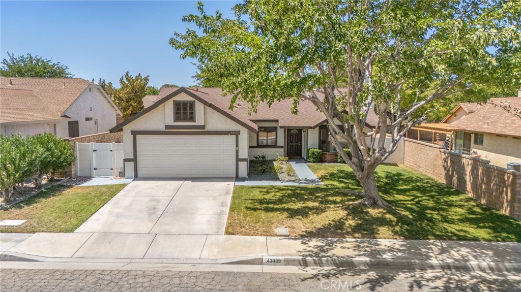 43039 Cromley Court Property Photo 3