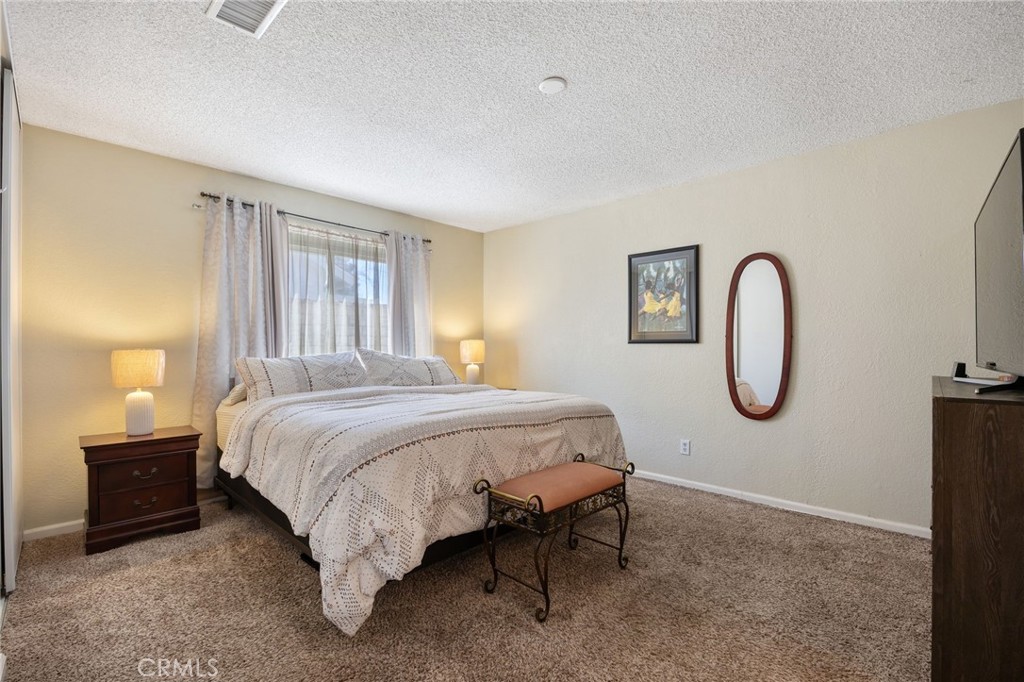 43039 Cromley Court Property Photo 17