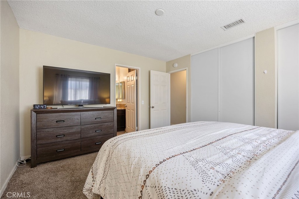 43039 Cromley Court Property Photo 19