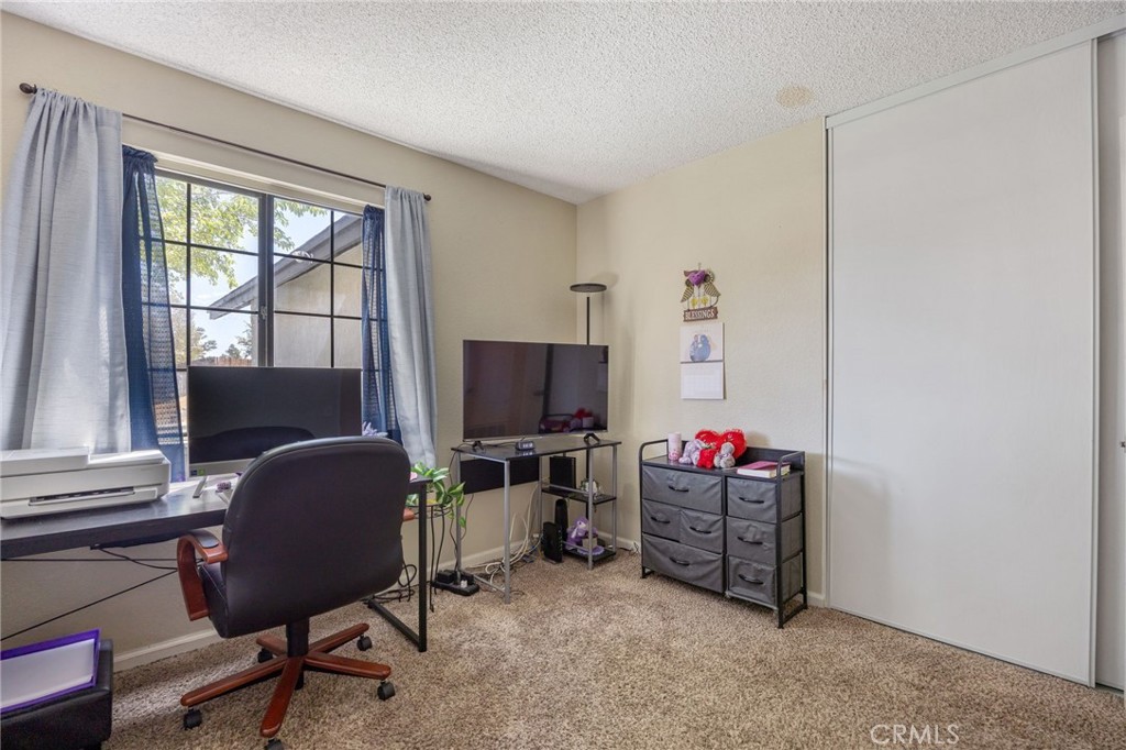 43039 Cromley Court Property Photo 26