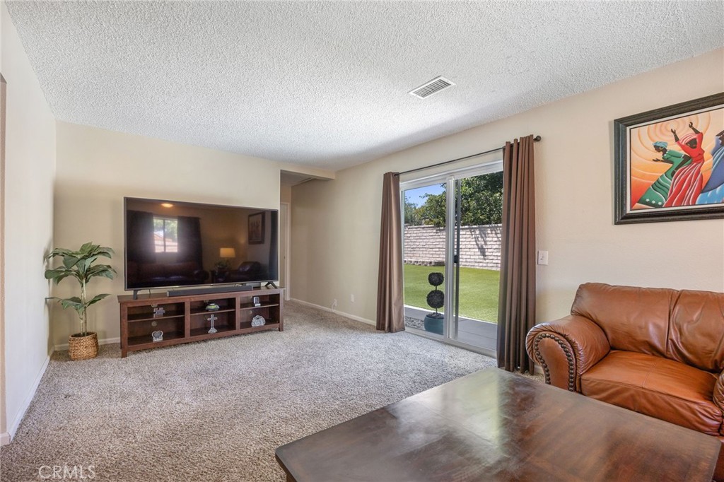 43039 Cromley Court Property Photo 28
