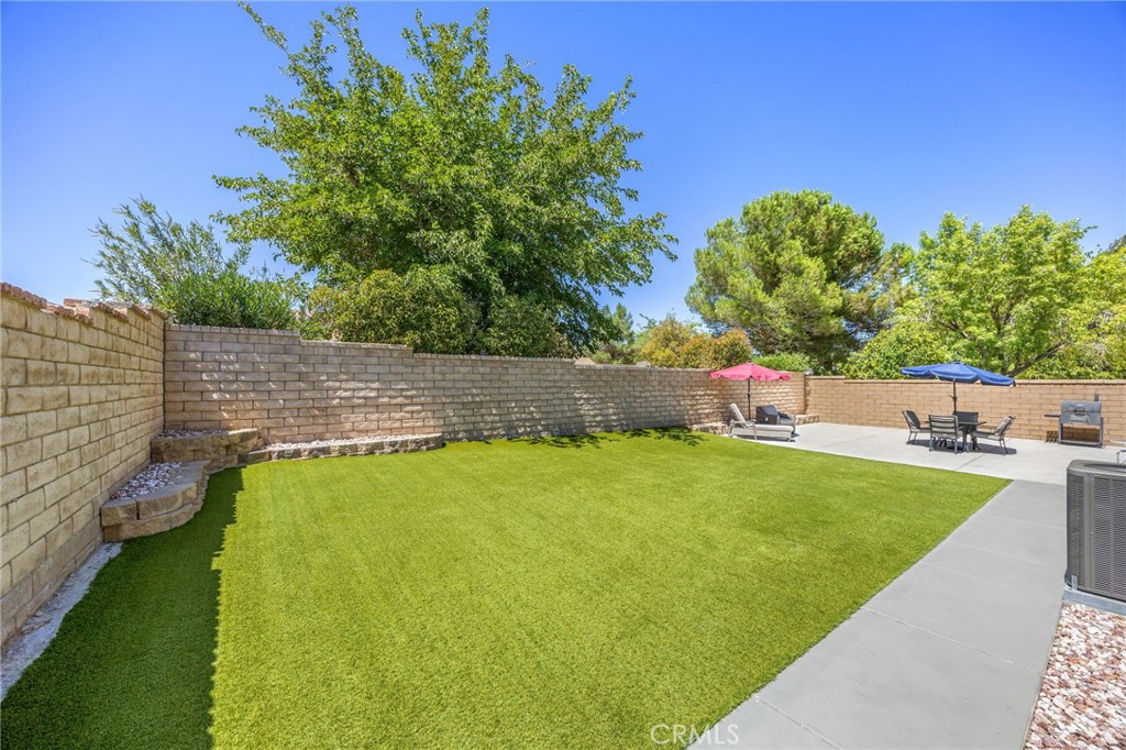 43039 Cromley Court Property Photo 37