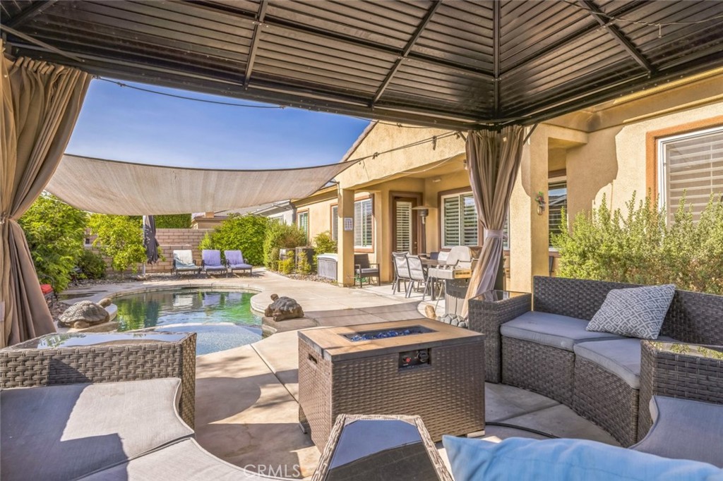 43277 Sentiero Drive Property Photo 3