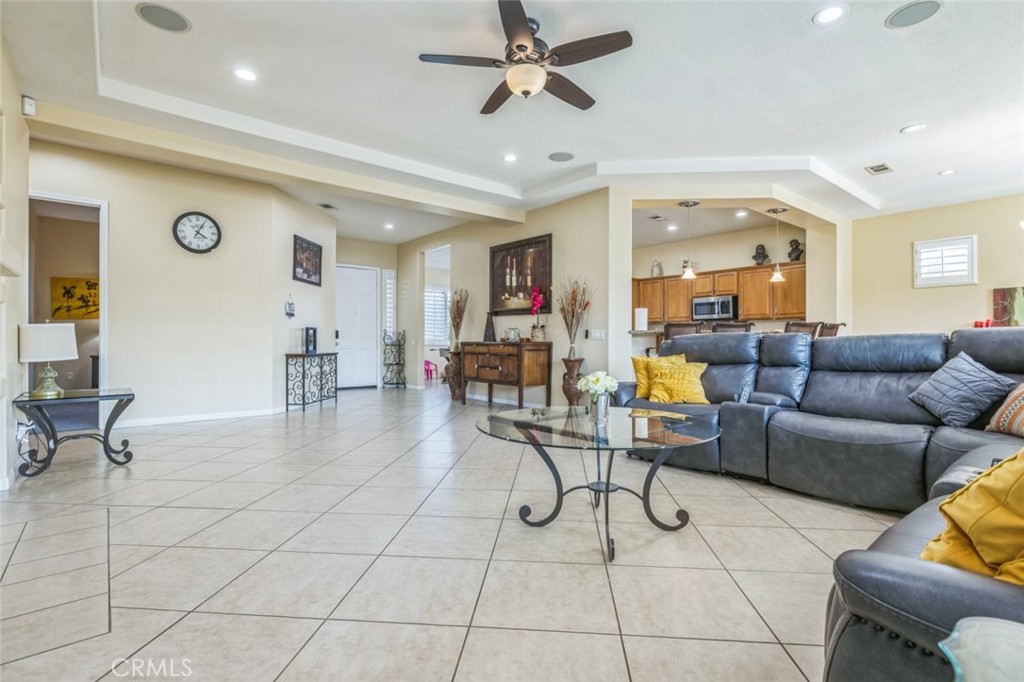 43277 Sentiero Drive Property Photo 8