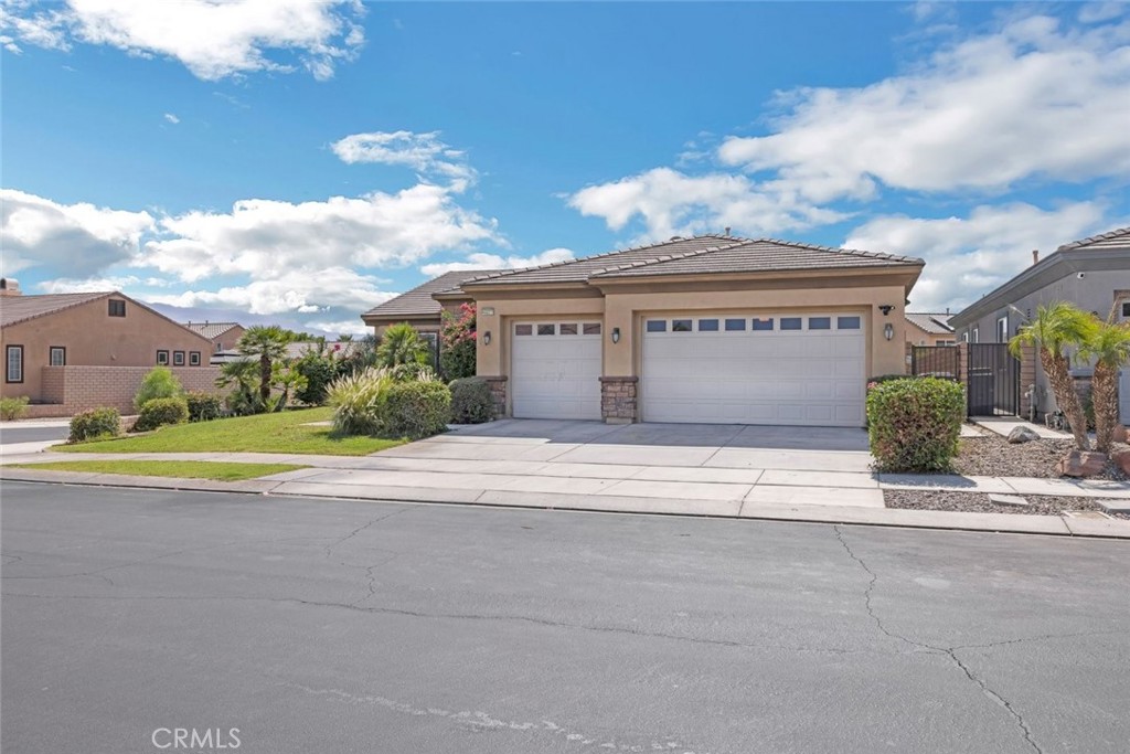 43277 Sentiero Drive Property Photo 23