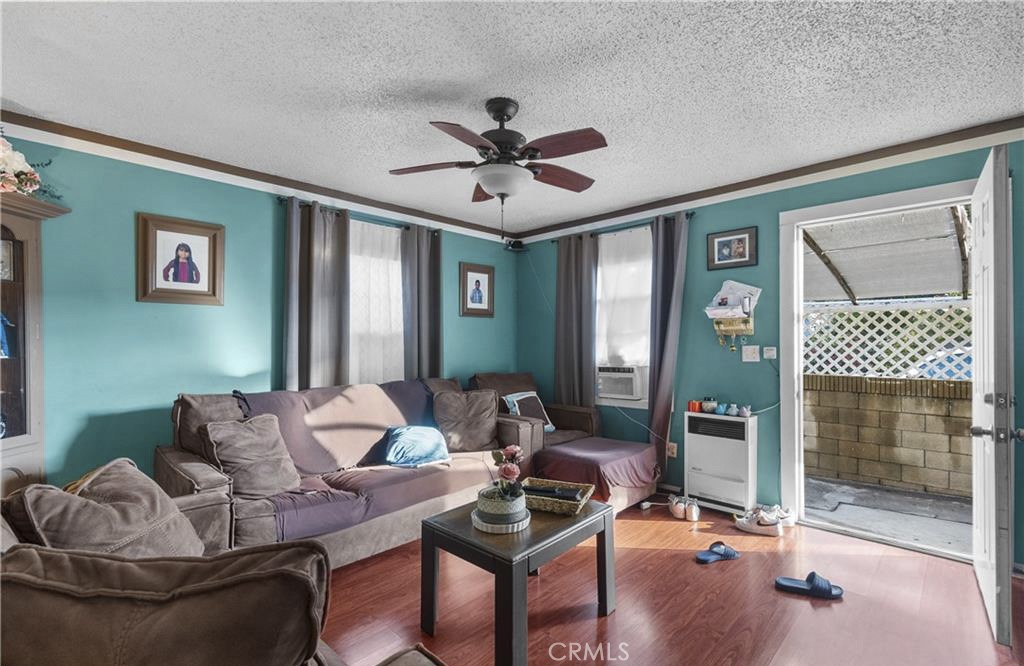 833 Pepper Property Photo 3