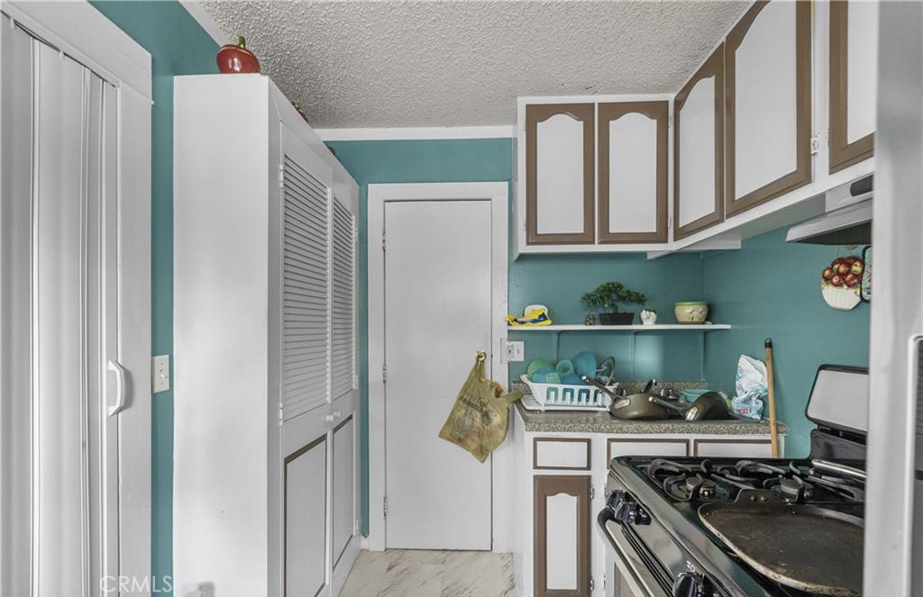 833 Pepper Property Photo 6
