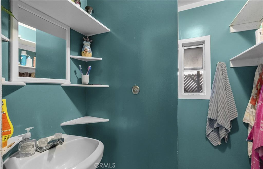 833 Pepper Property Photo 8
