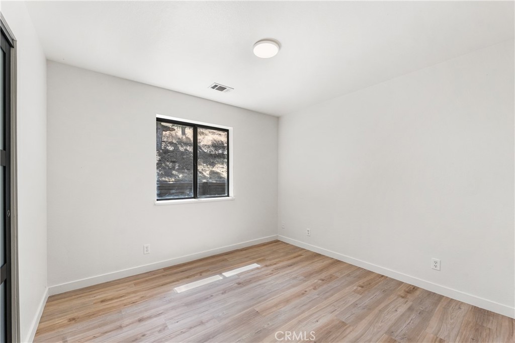 22381 William Tell Trail Property Photo 29