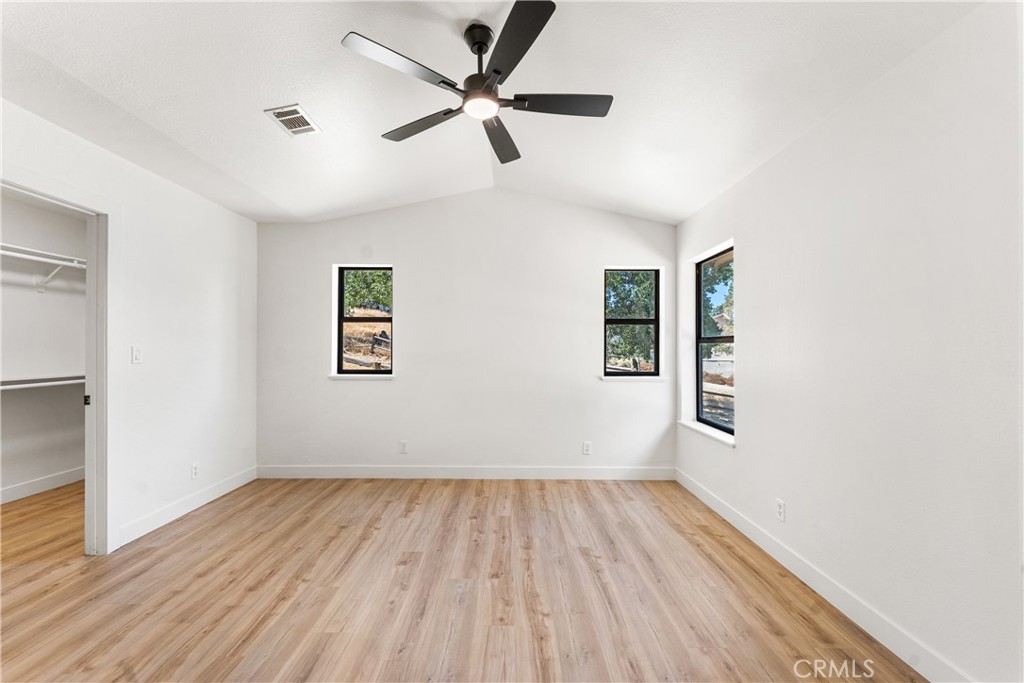 22381 William Tell Trail Property Photo 35