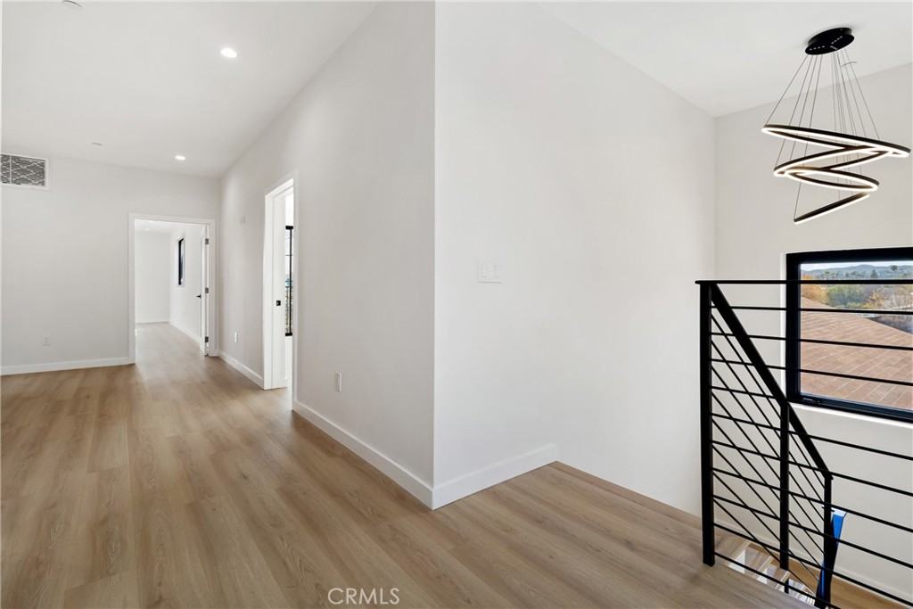 6830 N Lubao Avenue Property Photo 37