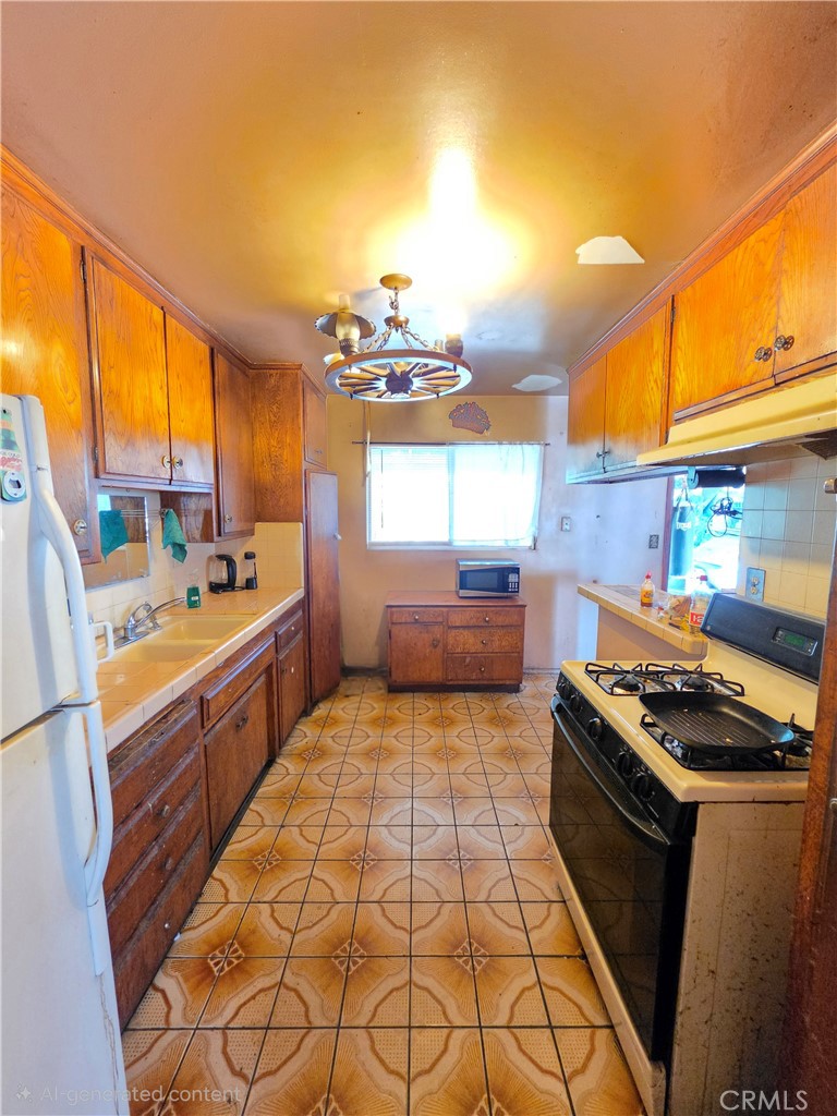 12933 Goleta Property Photo 2
