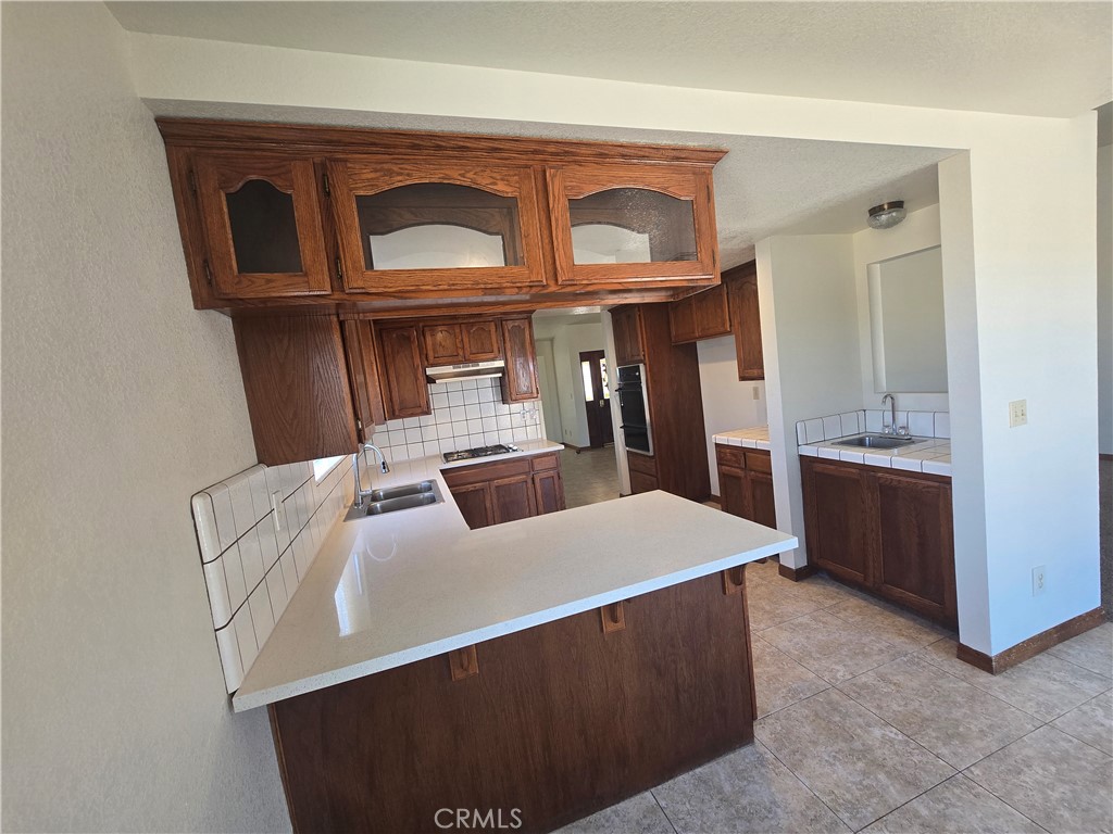 7057 W Avenue H Property Photo 6