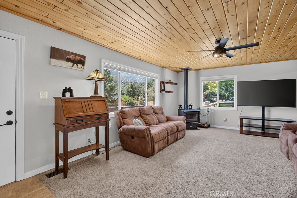 16425 Huron Property Photo 14