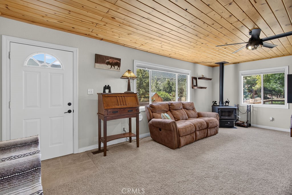 16425 Huron Property Photo 15