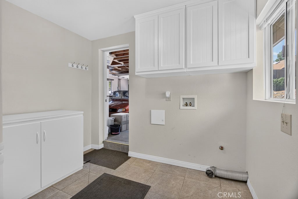 16425 Huron Property Photo 43