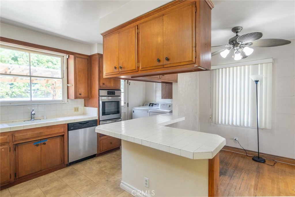12701 Westminster Property Photo 8
