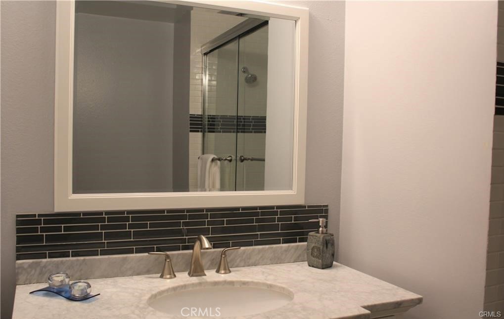 6840 Whitman Property Photo 24