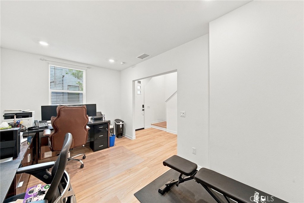 27035 Tanager Property Photo 8