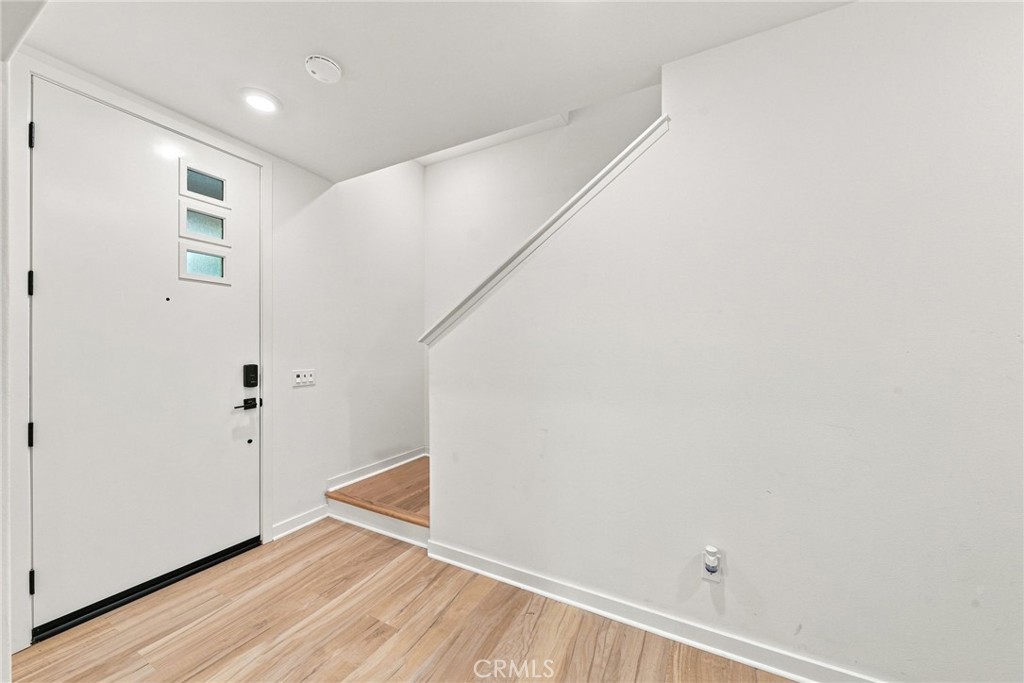 27035 Tanager Property Photo 9
