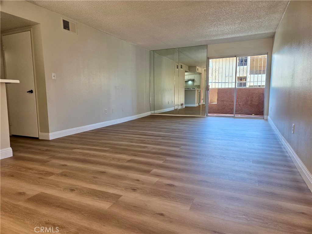 200 S Reno 102 Property Photo 10