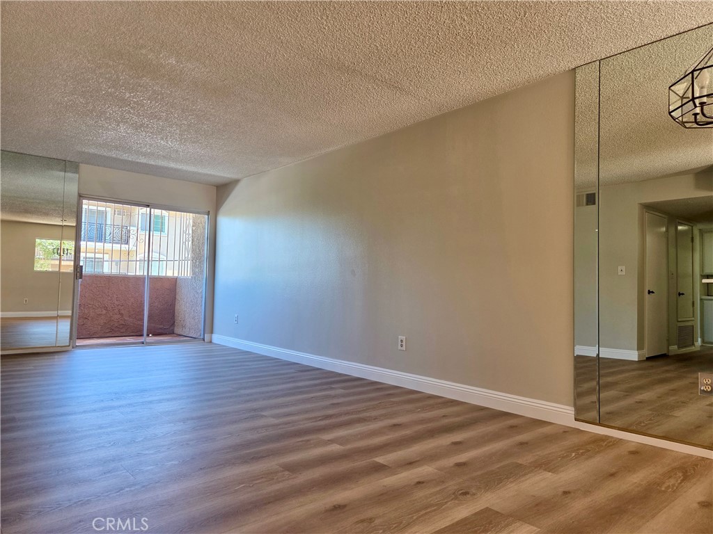 200 S Reno 102 Property Photo 11
