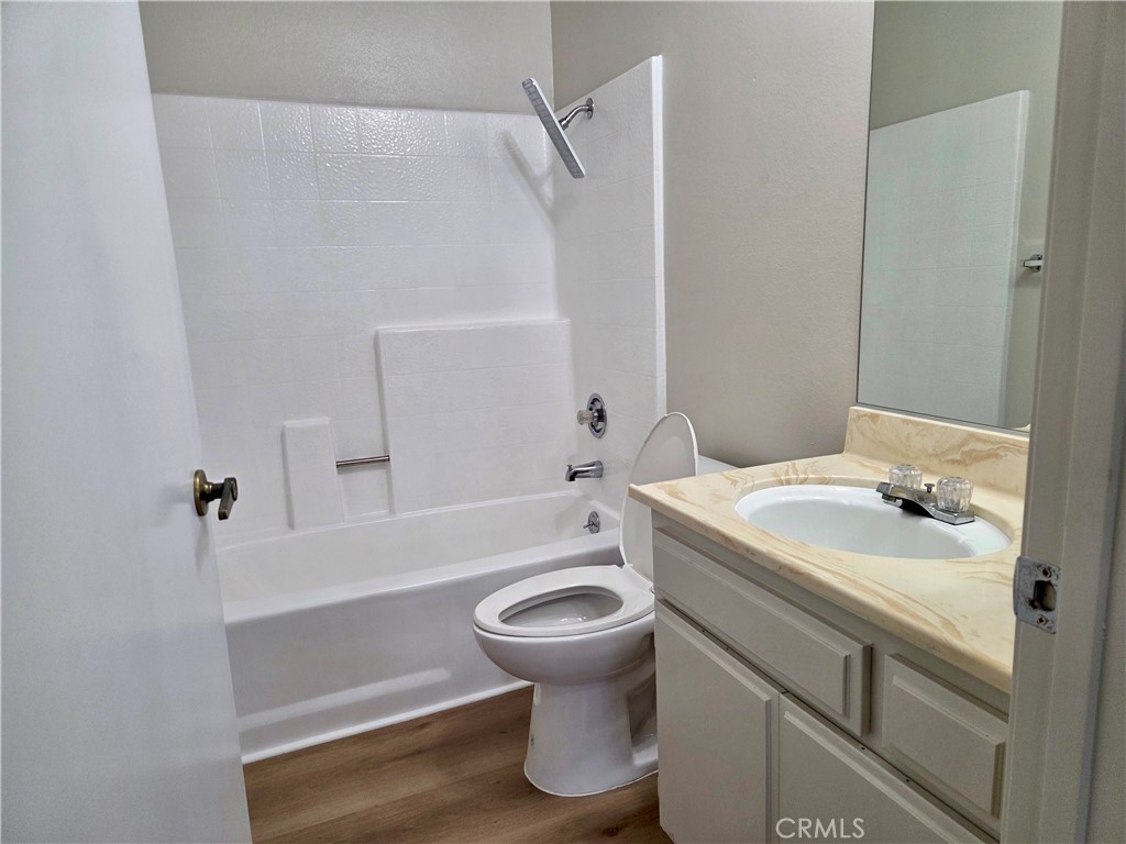 200 S Reno 102 Property Photo 16